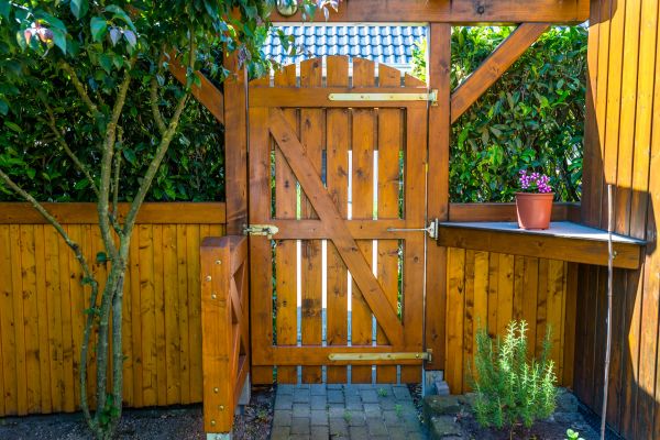 Wood Gate Repair in Huntersville